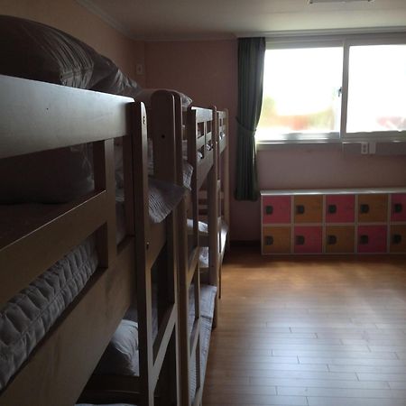 Jeju R Hotel & Guesthouse Εξωτερικό φωτογραφία