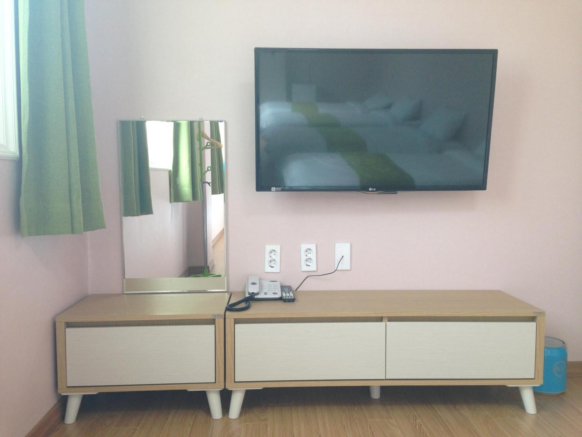 Jeju R Hotel & Guesthouse Εξωτερικό φωτογραφία