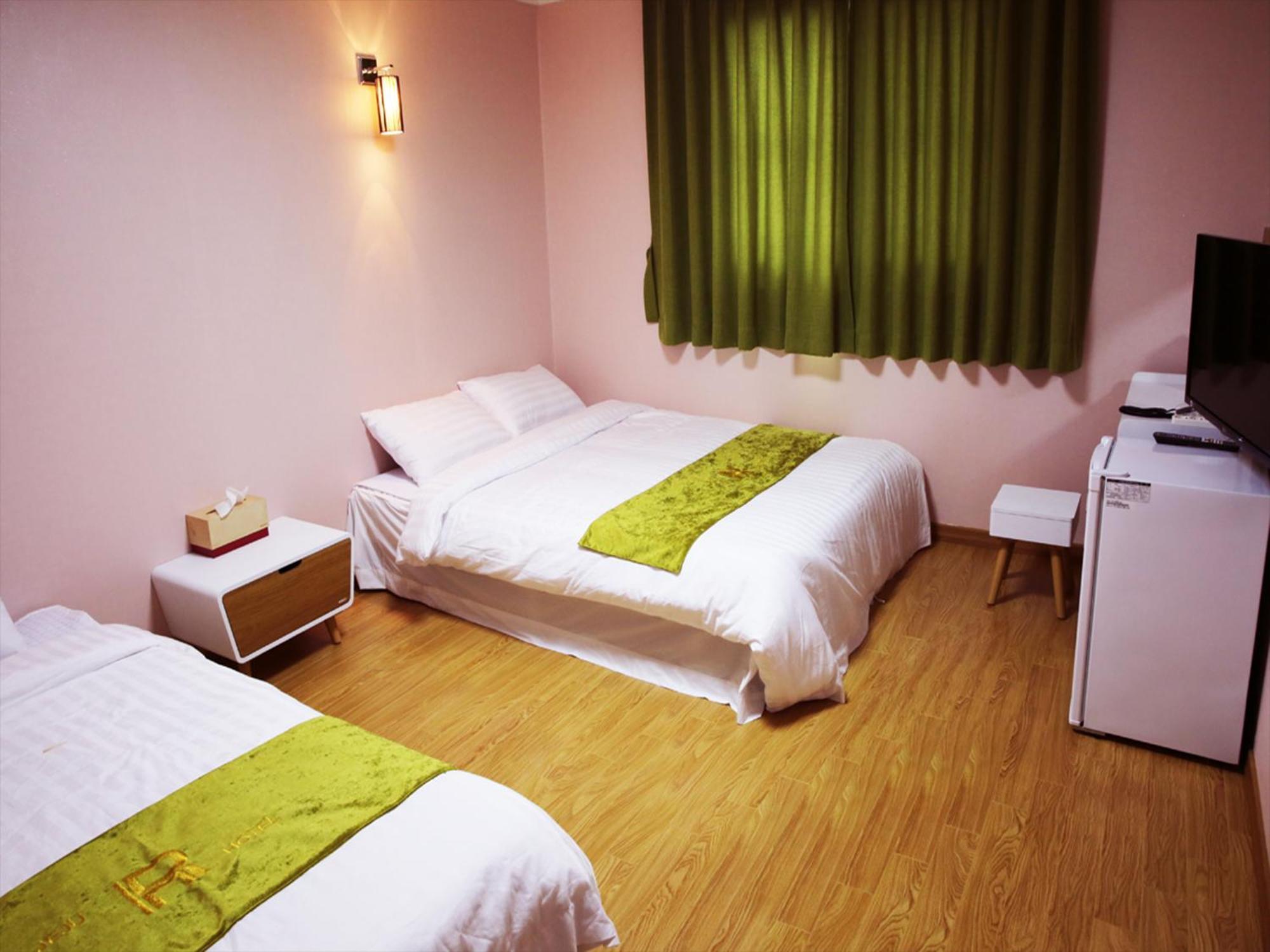 Jeju R Hotel & Guesthouse Εξωτερικό φωτογραφία