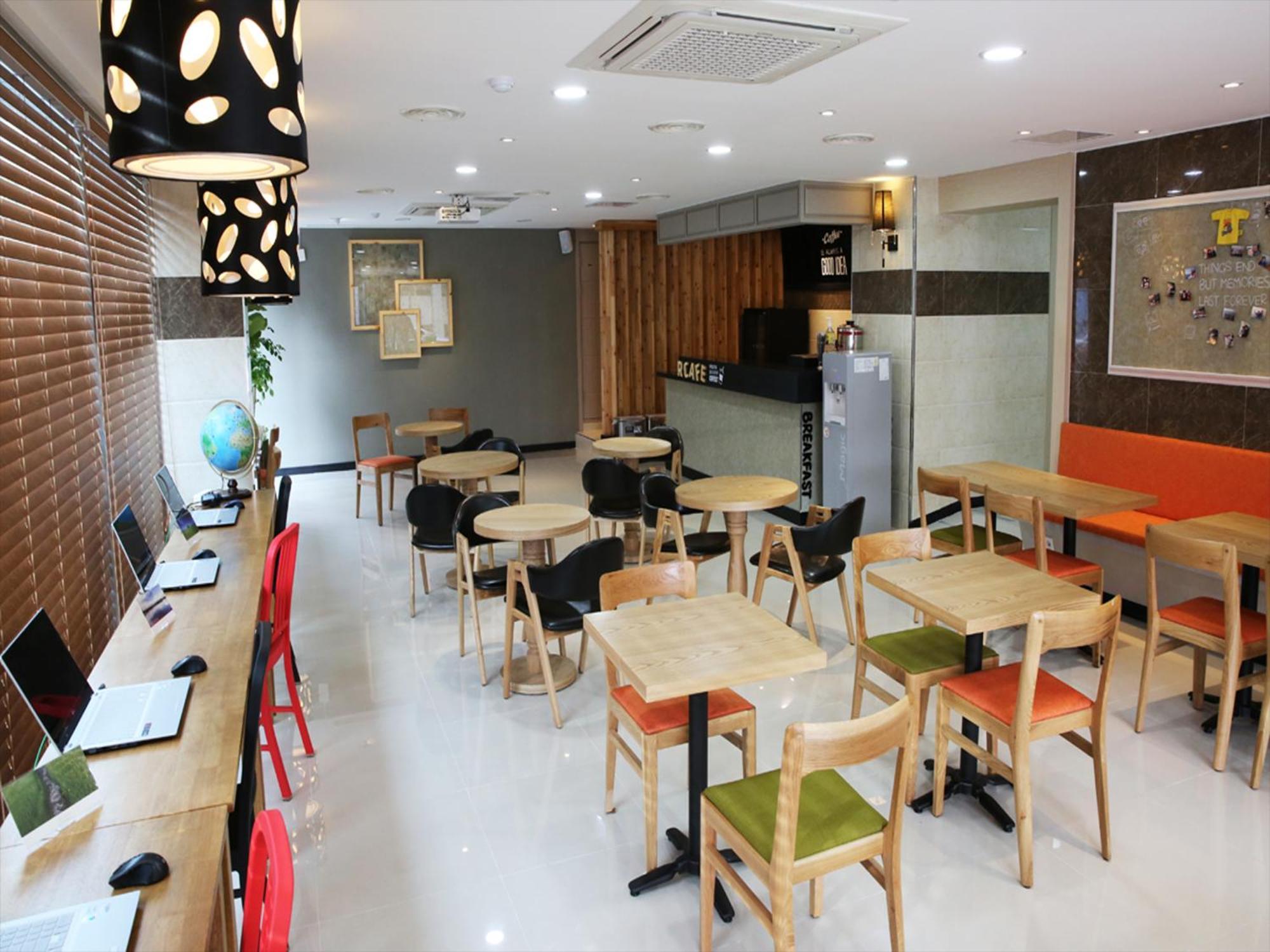 Jeju R Hotel & Guesthouse Εξωτερικό φωτογραφία