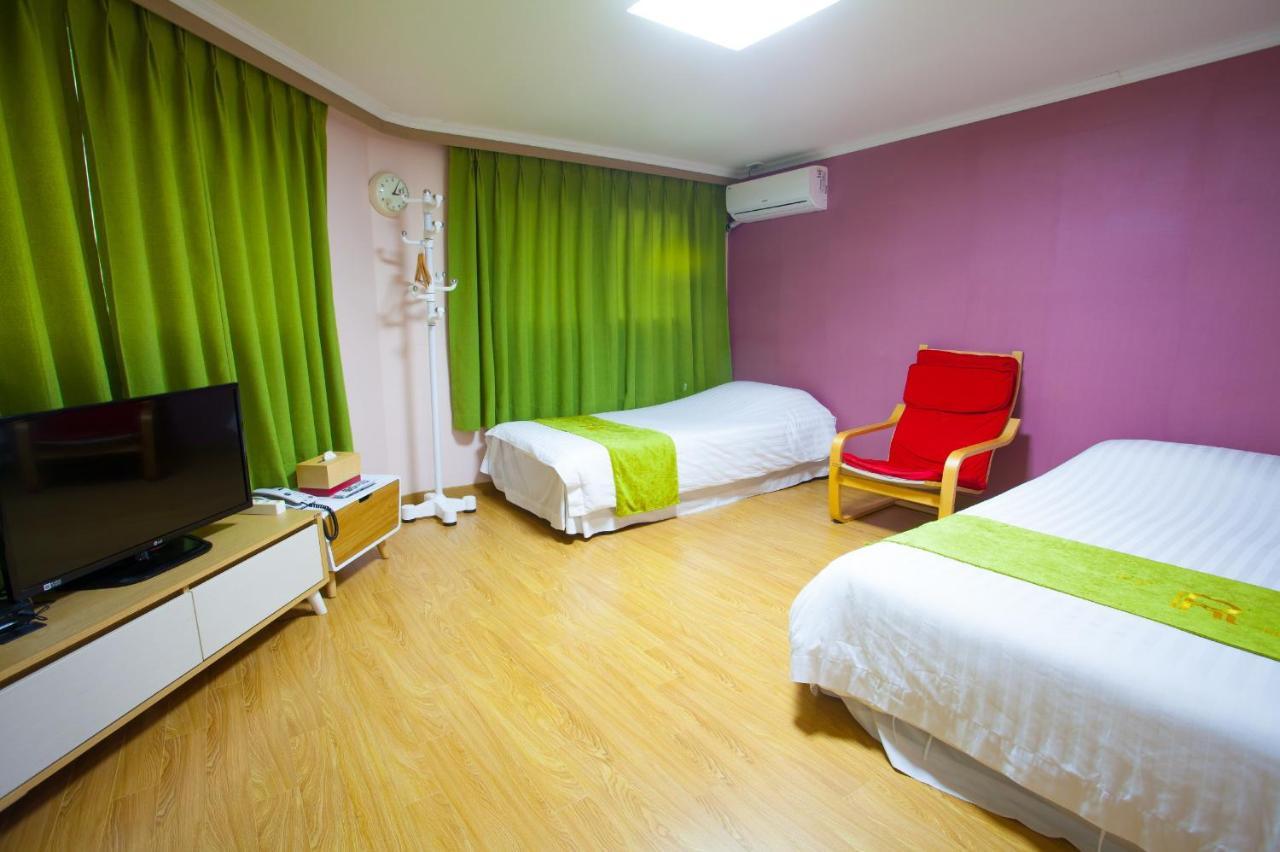 Jeju R Hotel & Guesthouse Δωμάτιο φωτογραφία